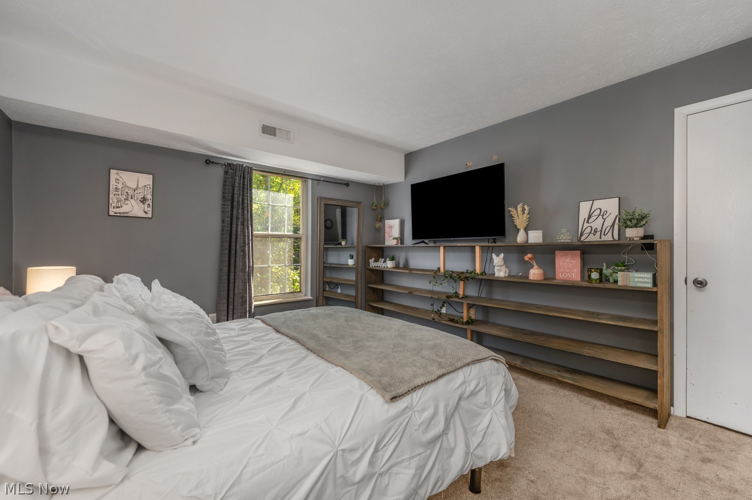 1930 King James Parkway Westlake OH 44145