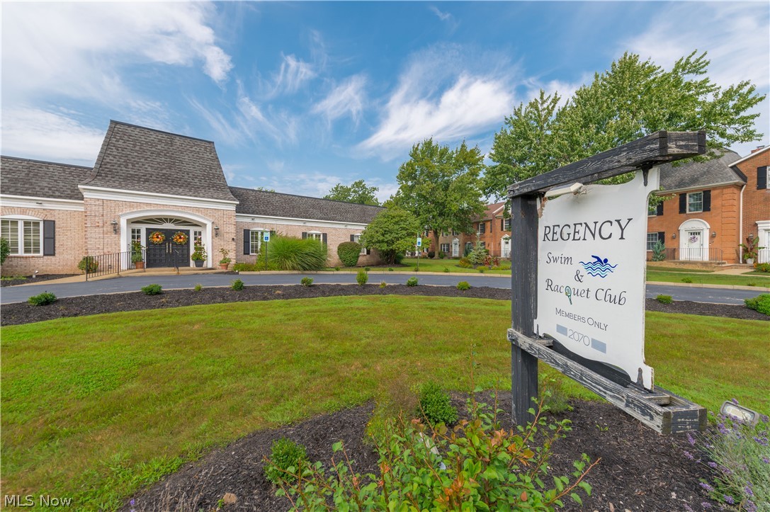 1930 King James Parkway Westlake OH 44145