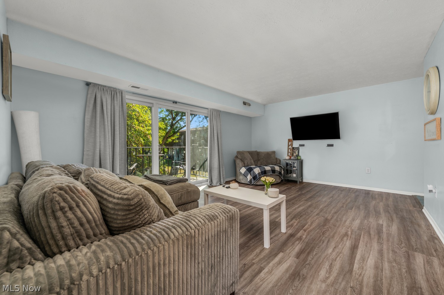 1930 King James Parkway Westlake OH 44145
