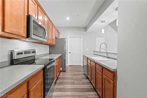 5547 Beavercrest Drive Lorain OH 44053
