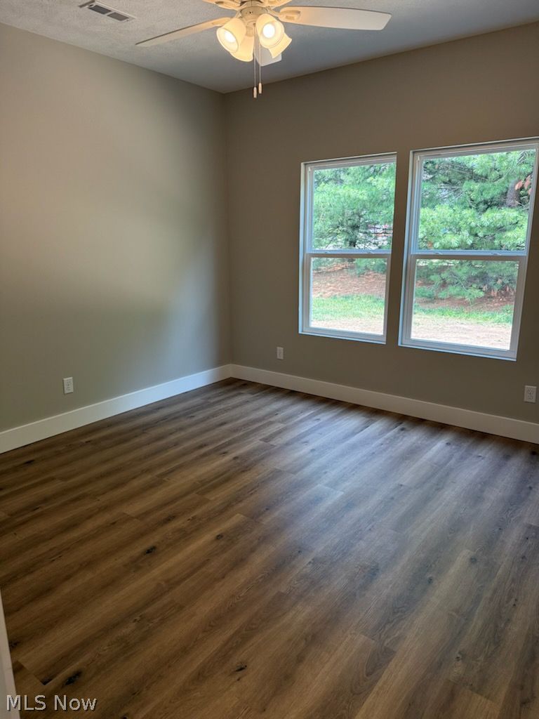 1972 Pleasure Court Louisville OH 44641
