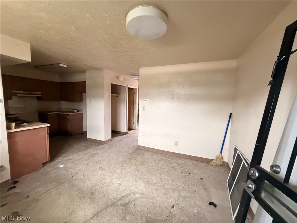 9404 Mount Auburn Avenue Cleveland OH 44104