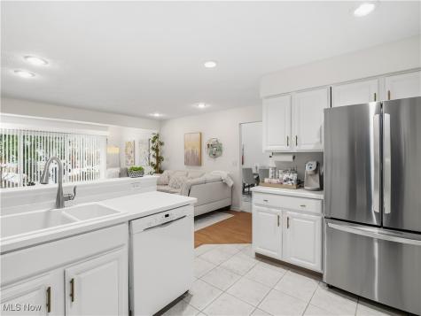 401 Bounty Way Avon Lake OH 44012