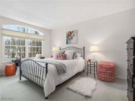 401 Bounty Way Avon Lake OH 44012