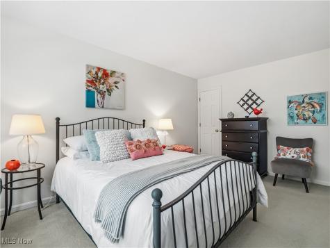 401 Bounty Way Avon Lake OH 44012