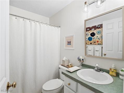 401 Bounty Way Avon Lake OH 44012
