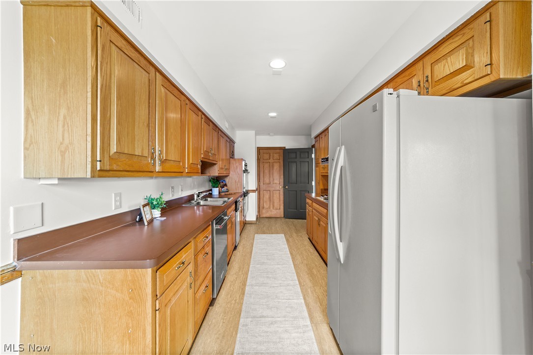 5200 Three Village Drive Lyndhurst OH 44124