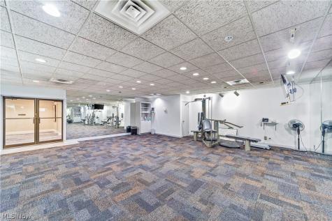 5200 Three Village Drive Lyndhurst OH 44124