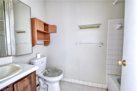 7982 Colonial Drive Mentor OH 44060