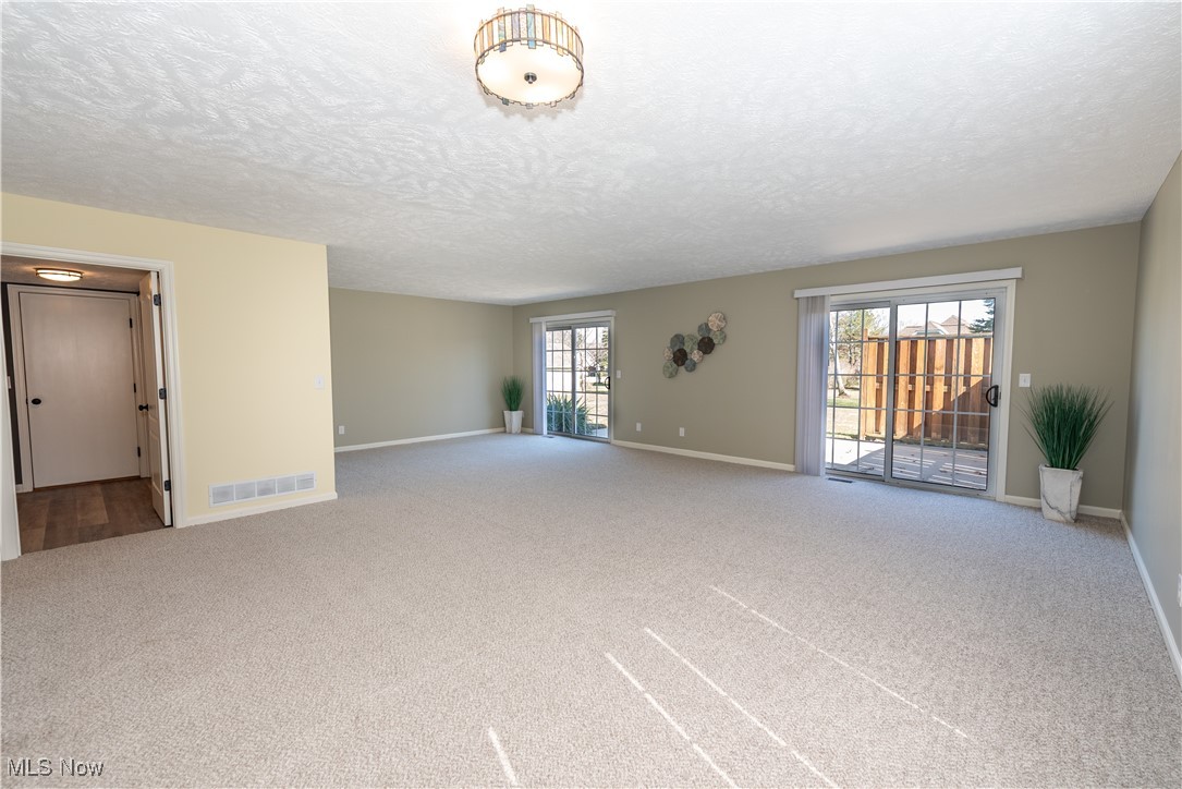 10448 E Cobblestone Lane Twinsburg OH 44087