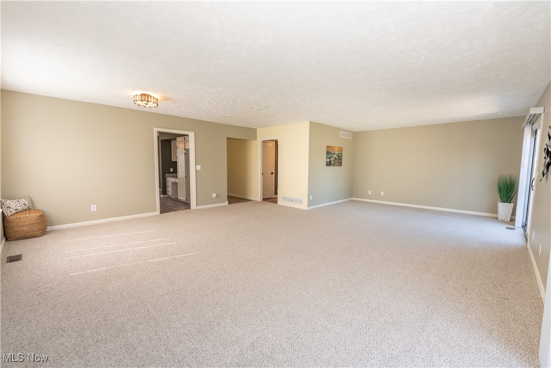 10448 E Cobblestone Lane Twinsburg OH 44087