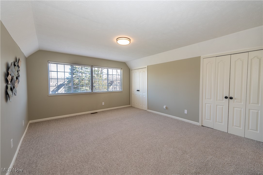 10448 E Cobblestone Lane Twinsburg OH 44087