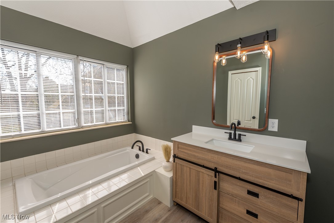 10448 E Cobblestone Lane Twinsburg OH 44087