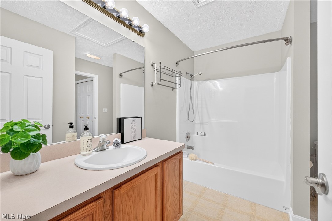 618 Birch Hill Drive Medina OH 44256