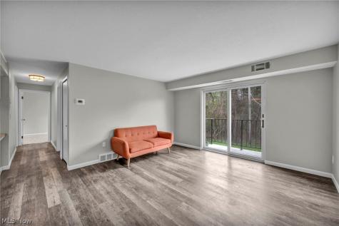 8583 N Akins Road North Royalton OH 44133
