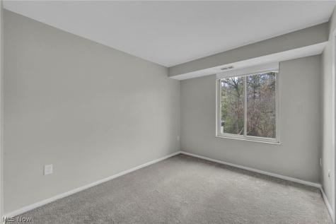 8583 N Akins Road North Royalton OH 44133