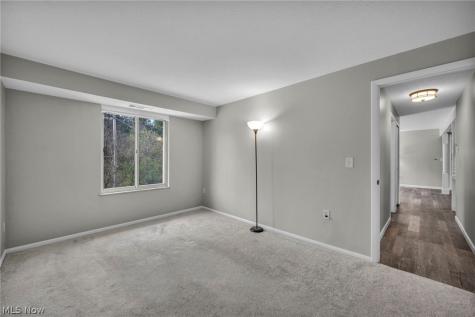 8583 N Akins Road North Royalton OH 44133
