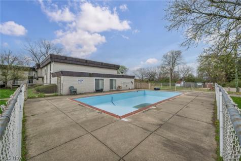 8583 N Akins Road North Royalton OH 44133