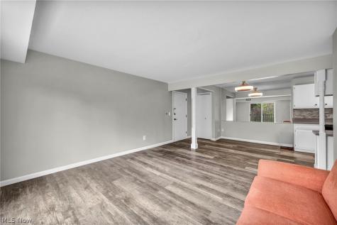 8583 N Akins Road North Royalton OH 44133