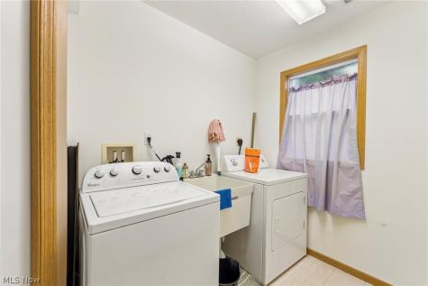 23208 Bennington Hamlet Circle Euclid OH 44123