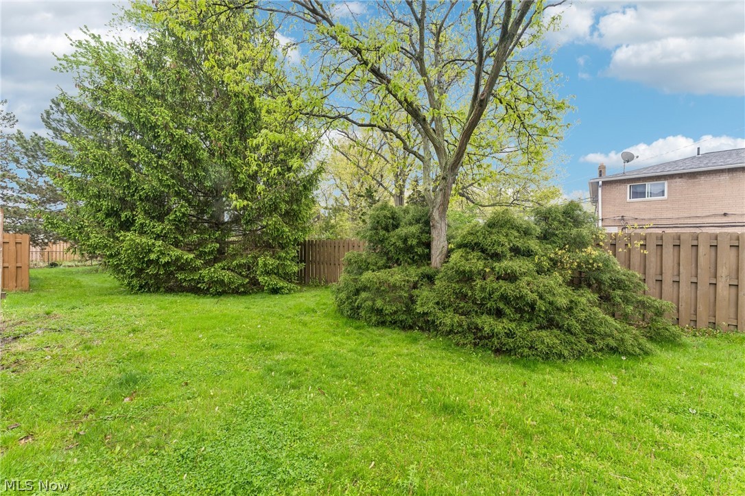 23208 Bennington Hamlet Circle Euclid OH 44123