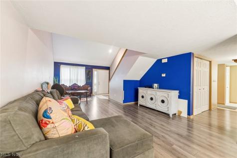 23208 Bennington Hamlet Circle Euclid OH 44123