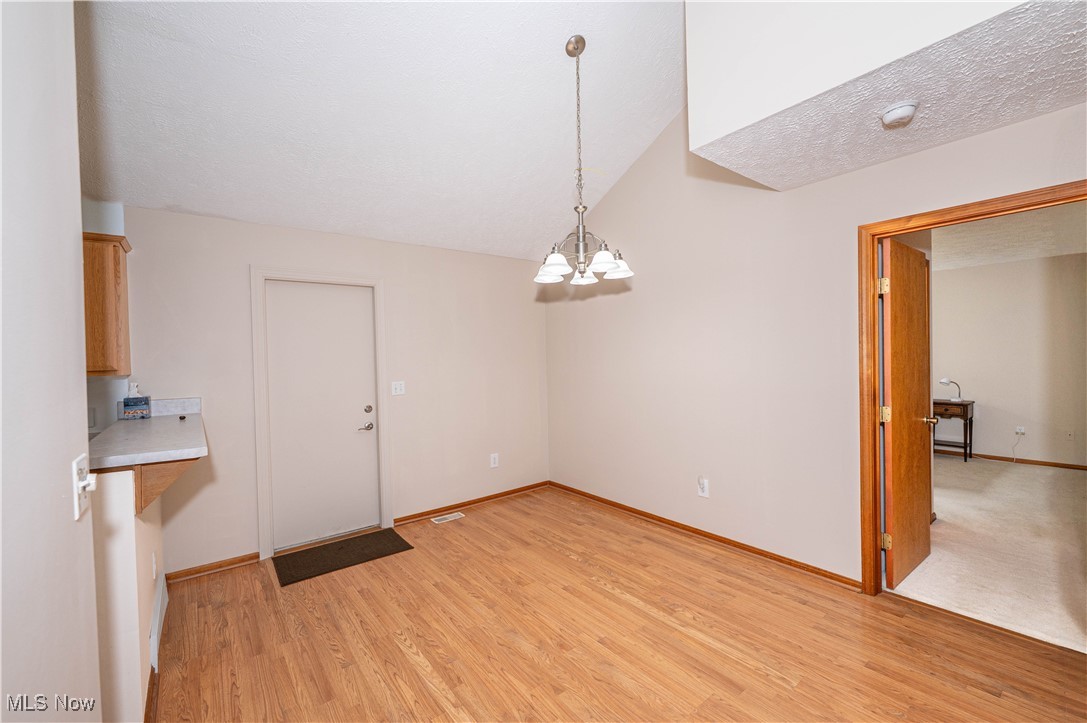 2405 Bunker Lane Willoughby OH 44094