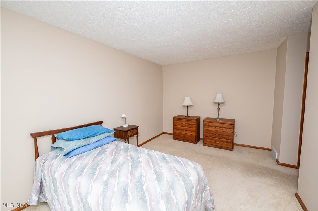 2405 Bunker Lane Willoughby OH 44094
