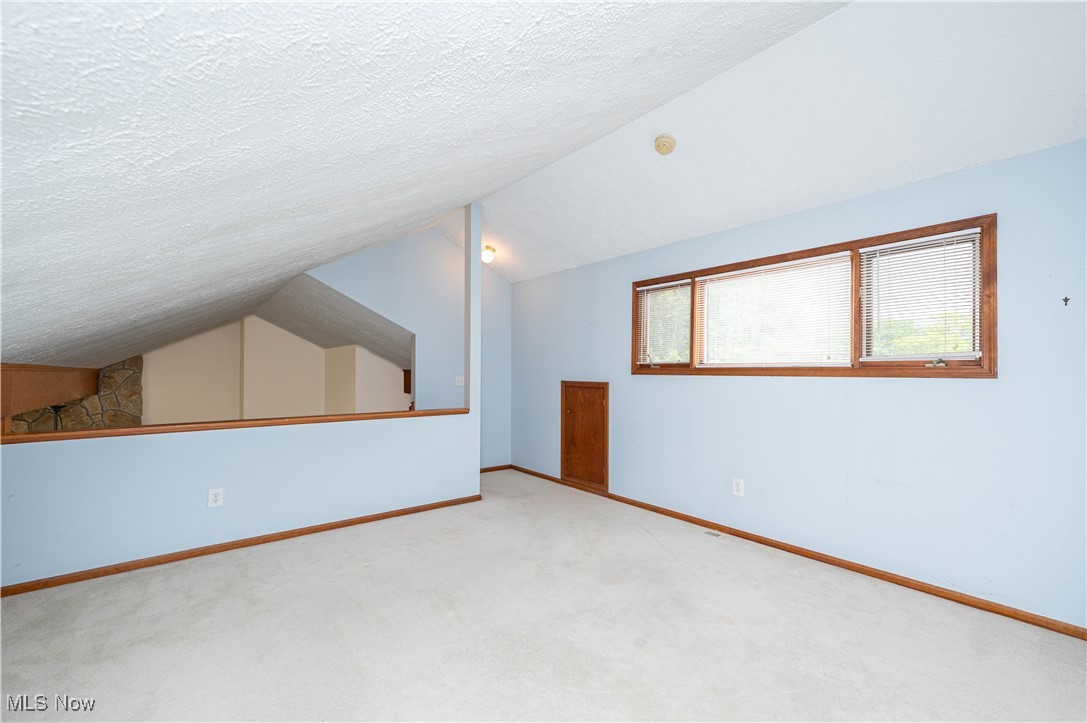 2405 Bunker Lane Willoughby OH 44094