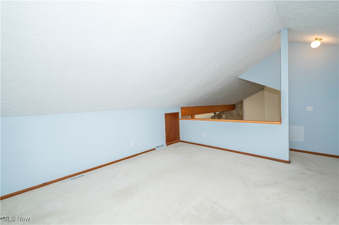 2405 Bunker Lane Willoughby OH 44094