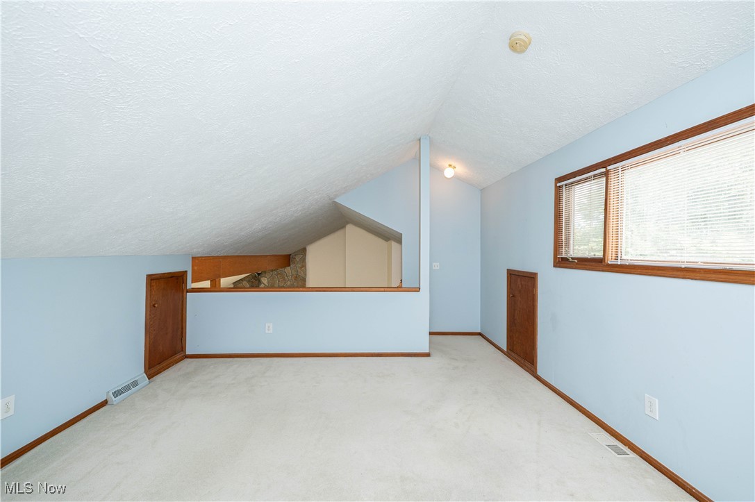 2405 Bunker Lane Willoughby OH 44094