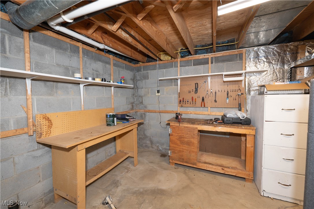 2405 Bunker Lane Willoughby OH 44094