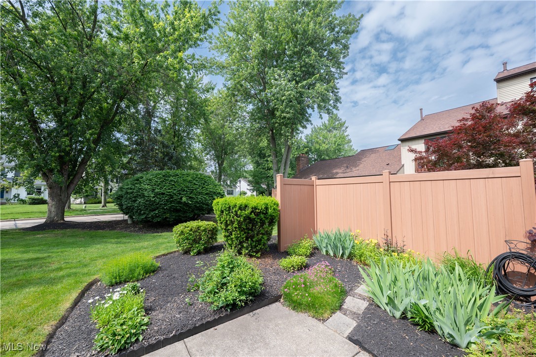 2405 Bunker Lane Willoughby OH 44094