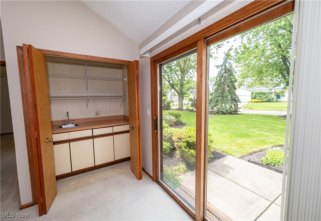 2405 Bunker Lane Willoughby OH 44094