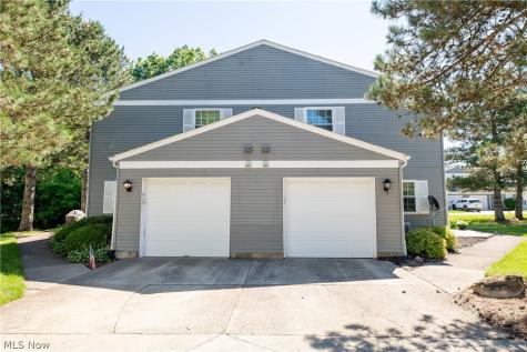 77 Firebush Lane Northfield OH 44067