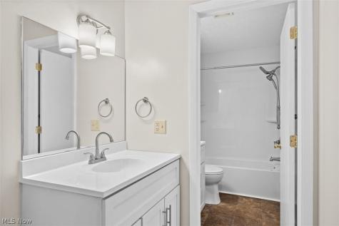 4919 Friar Road Stow OH 44224