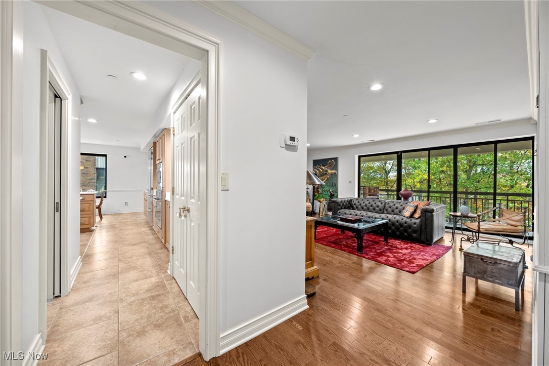 27500 Cedar Road Beachwood OH 44122