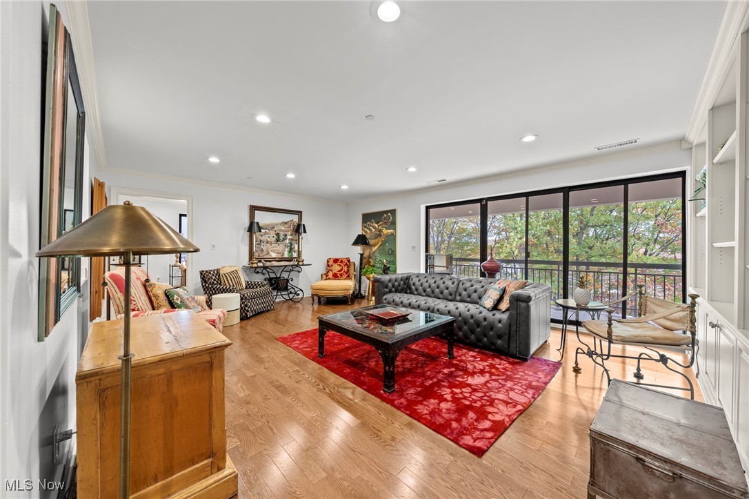 27500 Cedar Road Beachwood OH 44122