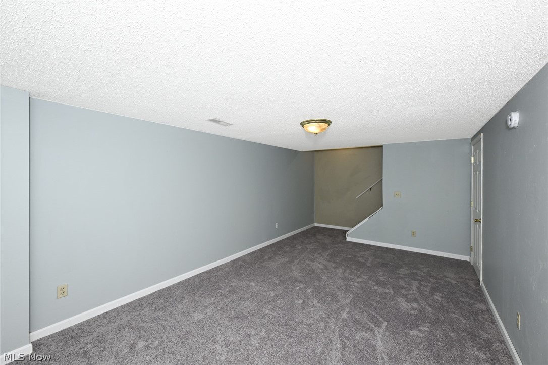 2796 Mull Avenue Akron OH 44321