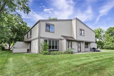 11757 Harbour Light Drive North Royalton OH 44133