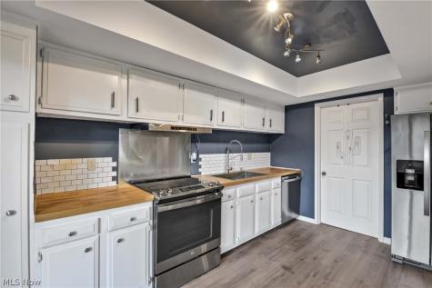 11757 Harbour Light Drive North Royalton OH 44133