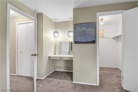 11757 Harbour Light Drive North Royalton OH 44133