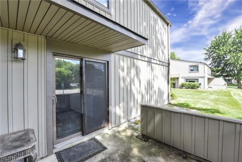 11757 Harbour Light Drive North Royalton OH 44133