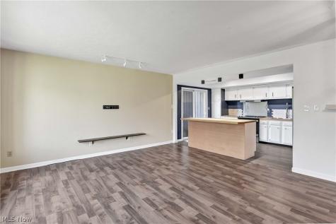 11757 Harbour Light Drive North Royalton OH 44133