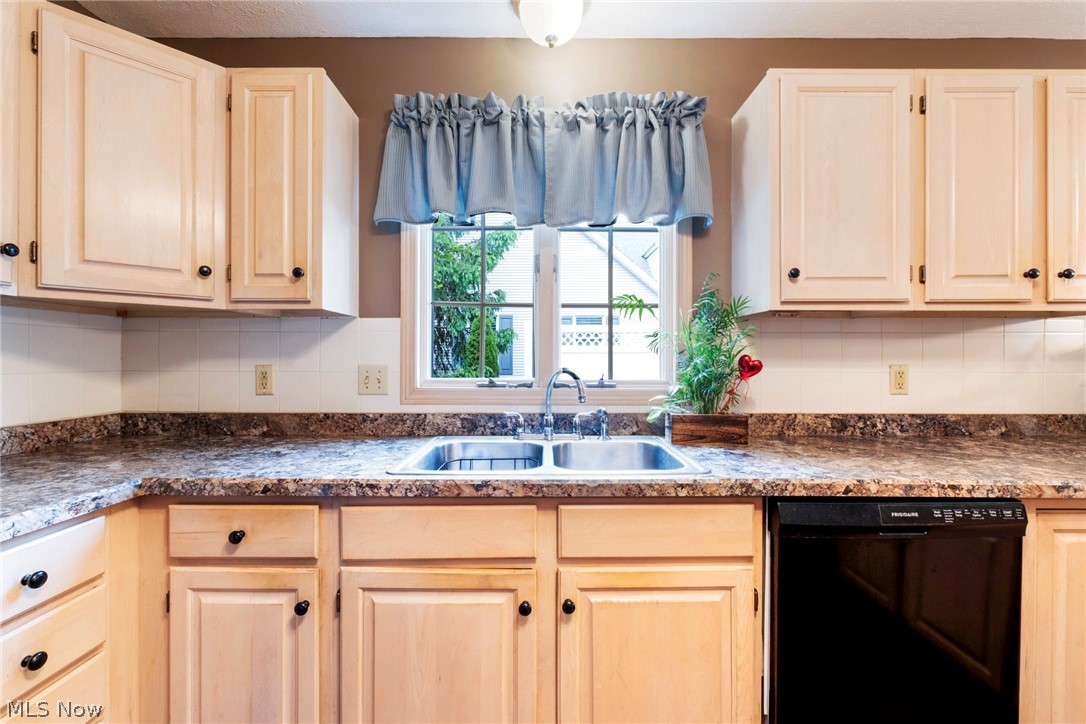 22 Fieldstone Poland OH 44514
