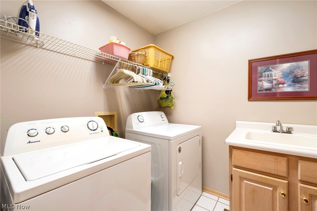 22 Fieldstone Poland OH 44514