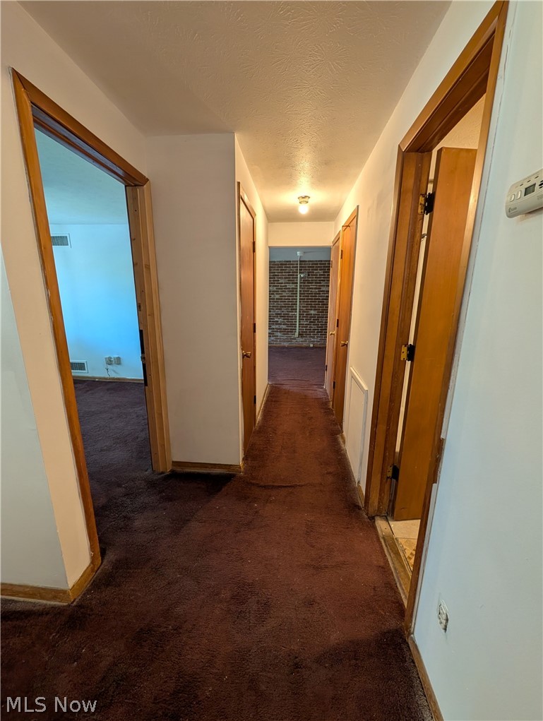 22121 River Oaks Rocky River OH 44116