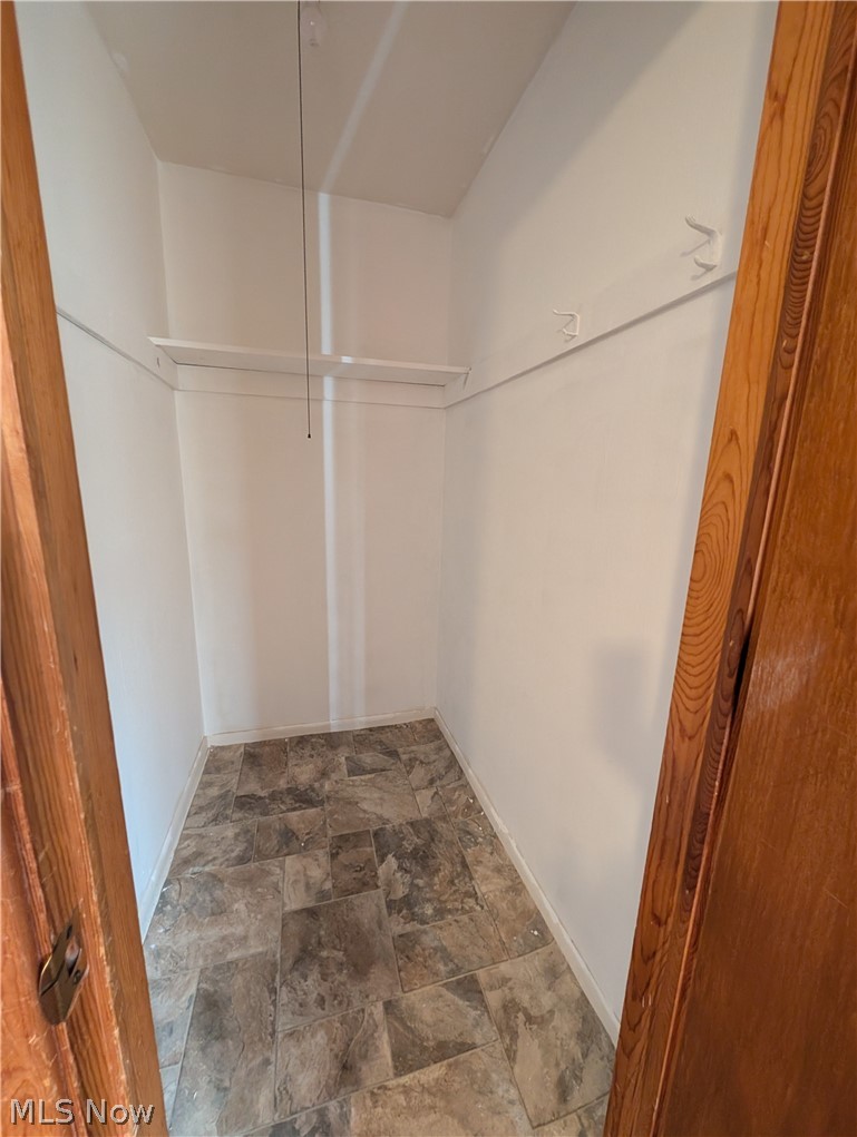 22121 River Oaks Rocky River OH 44116