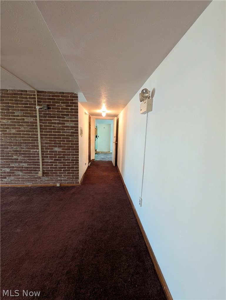 22121 River Oaks Rocky River OH 44116