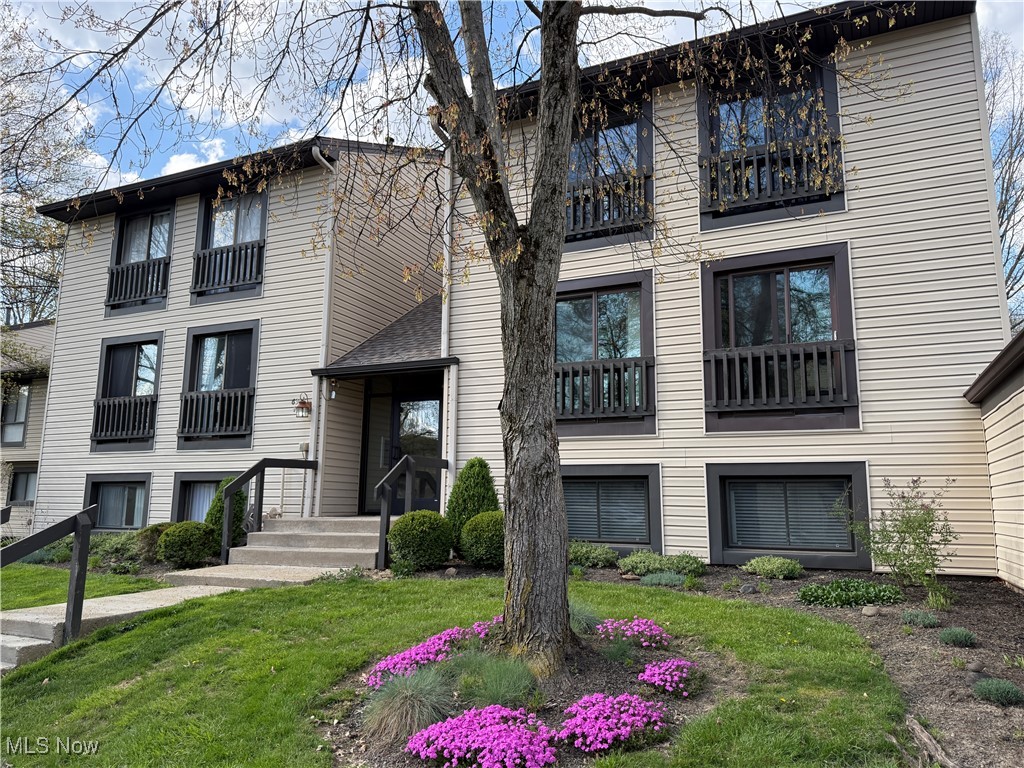 6340 Greenwood Parkway Sagamore Hills OH 44067